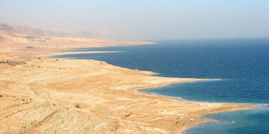 Un tuffo nel grande lago salato, il Mar Morto